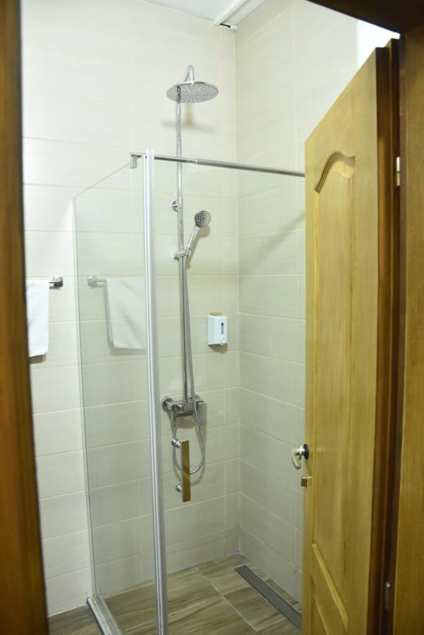 Mps Lux Apartments Nis Luaran gambar