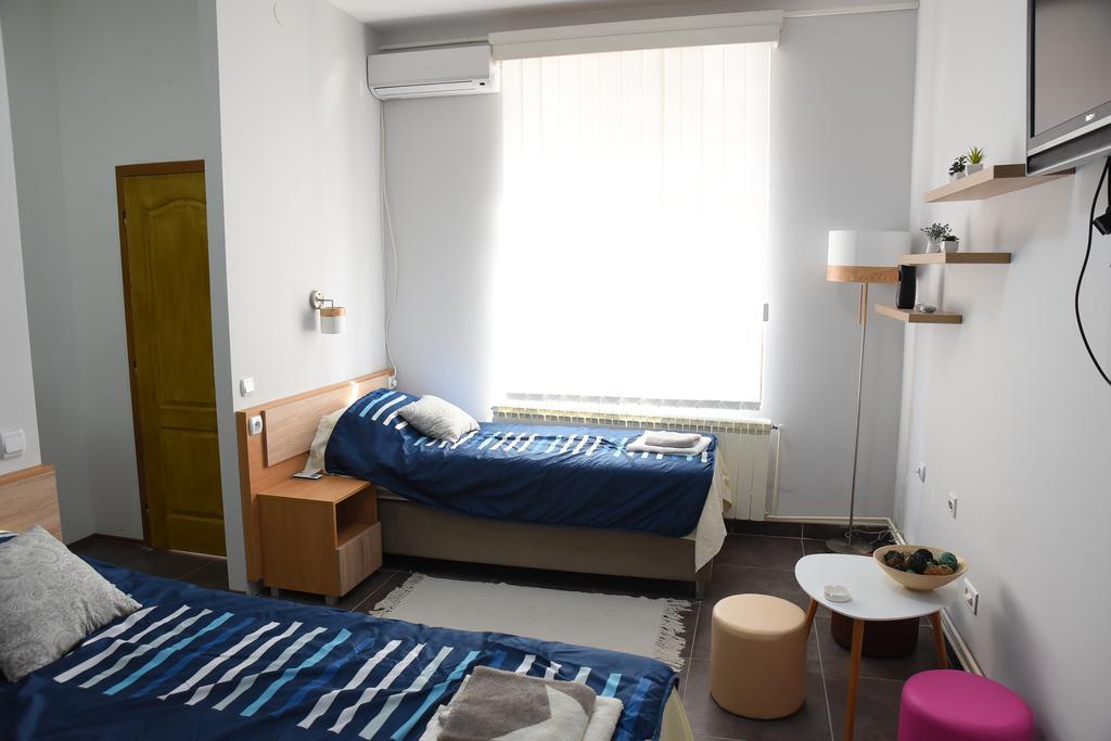 Mps Lux Apartments Nis Luaran gambar