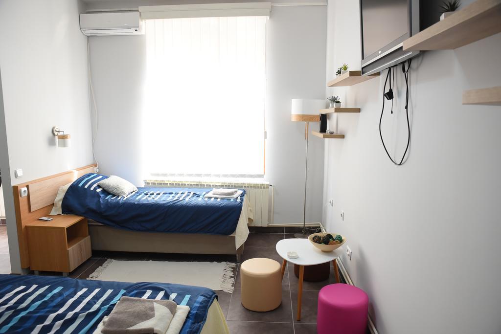Mps Lux Apartments Nis Luaran gambar